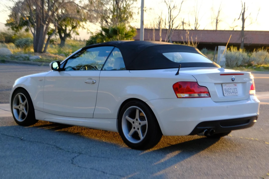 2011 BMW E81/E82/E88 1 Series - Image 4 of 21