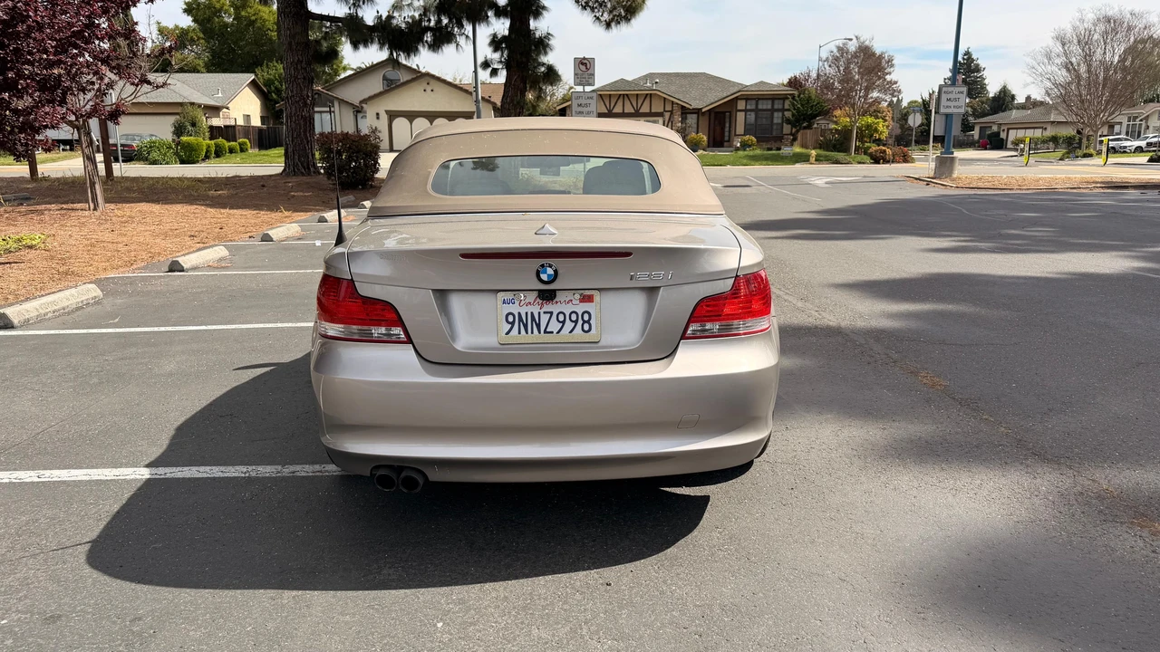 2011 BMW E81/E82/E88 1 Series - Image 16 of 31