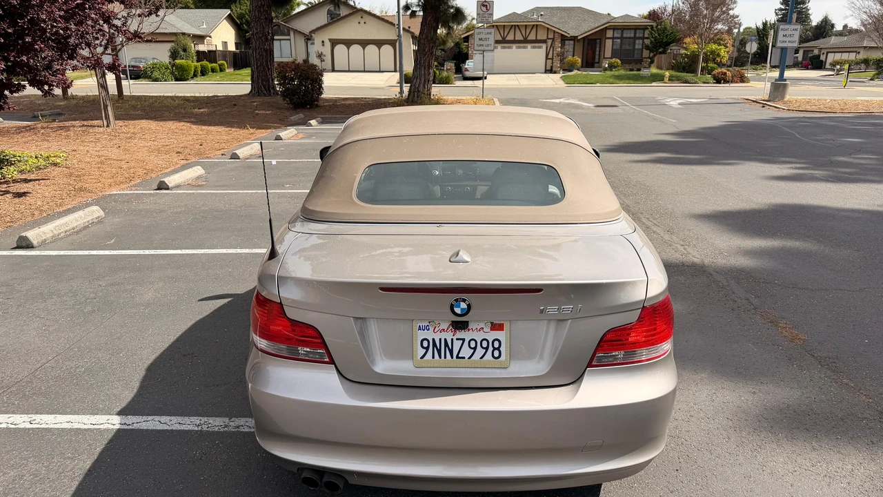 2011 BMW E81/E82/E88 1 Series - Image 15 of 31