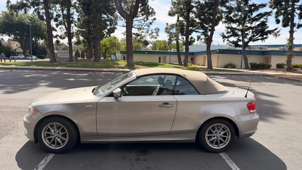 2011 BMW E81/E82/E88 1 Series - Image 10 of 31