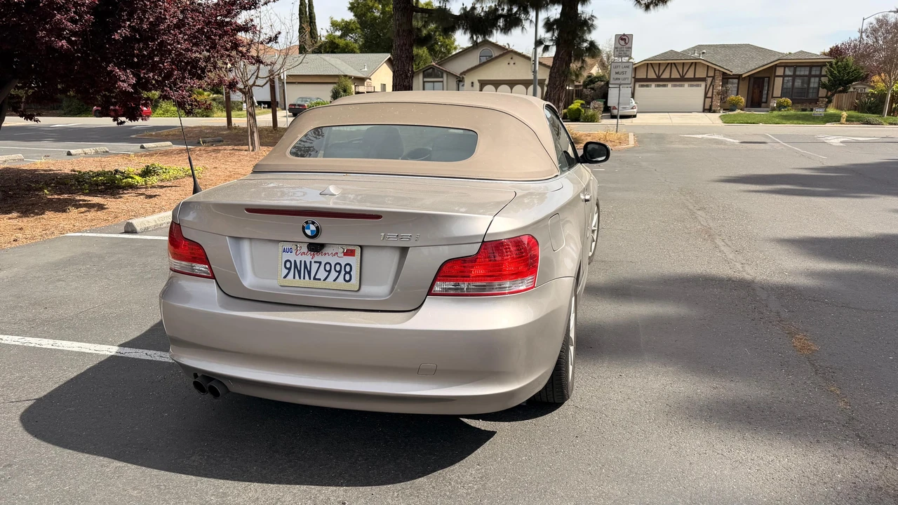 2011 BMW E81/E82/E88 1 Series - Image 17 of 31