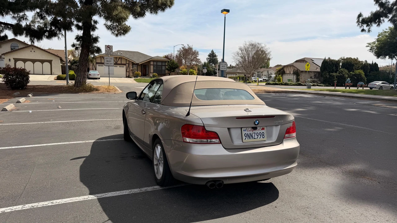 2011 BMW E81/E82/E88 1 Series - Image 14 of 31