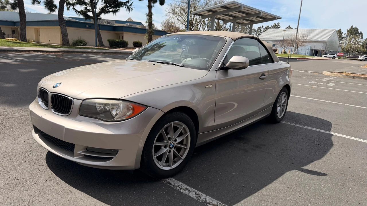 2011 BMW E81/E82/E88 1 Series - Image 8 of 31