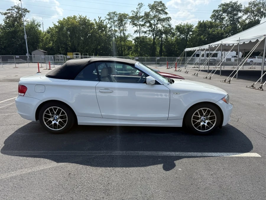 2011 BMW E81/E82/E88 1 Series - Image 5 of 21
