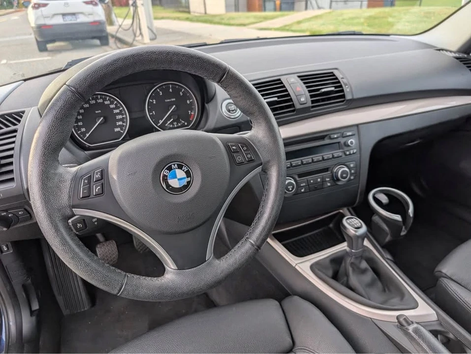 2011 BMW E81/E82/E88 1 Series - Image 4 of 7