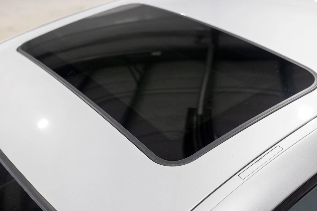2011 BMW E81/E82/E88 1 Series - Image 28 of 31