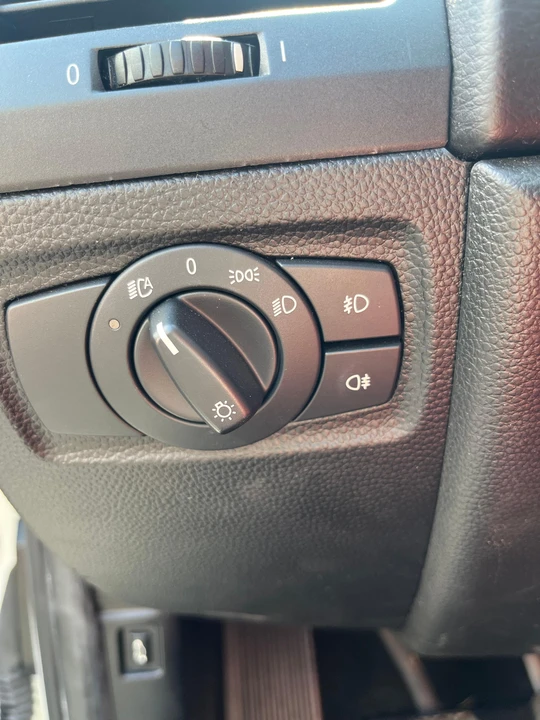 2011 BMW E81/E82/E88 1 Series - Image 27 of 31