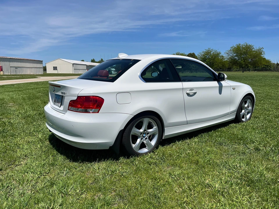 2011 BMW E81/E82/E88 1 Series - Image 12 of 31