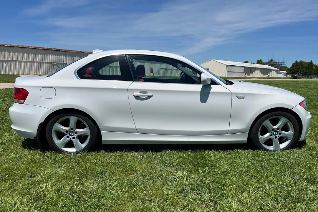 2011 BMW E81/E82/E88 1 Series - Image 3 of 31