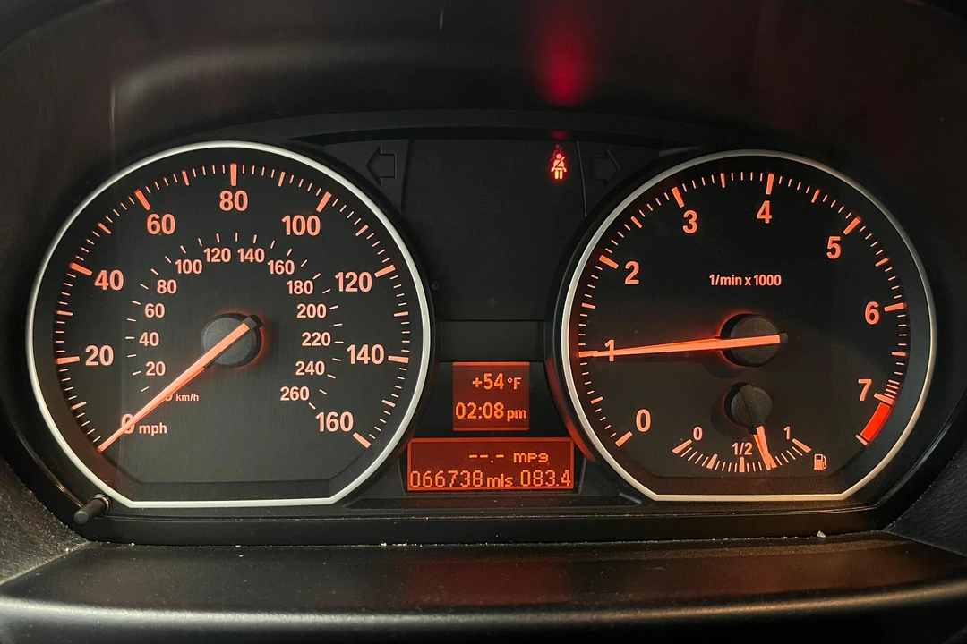 2011 BMW E81/E82/E88 1 Series - Image 22 of 31