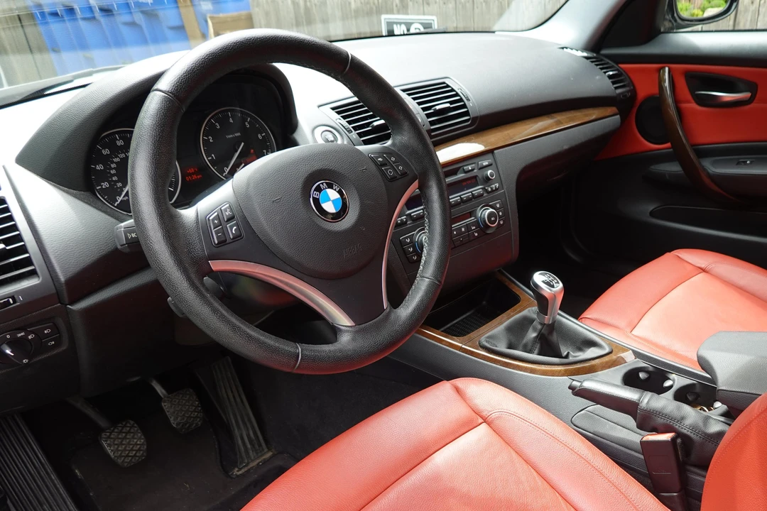 2011 BMW E81/E82/E88 1 Series - Image 19 of 31