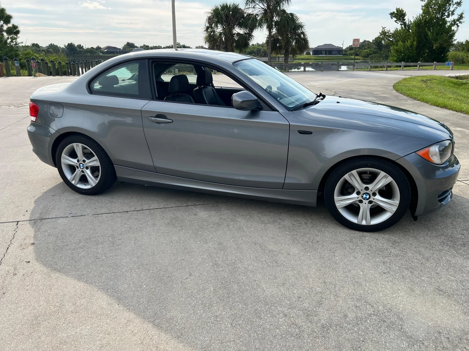2011 BMW E81/E82/E88 1 Series - Image 23 of 31