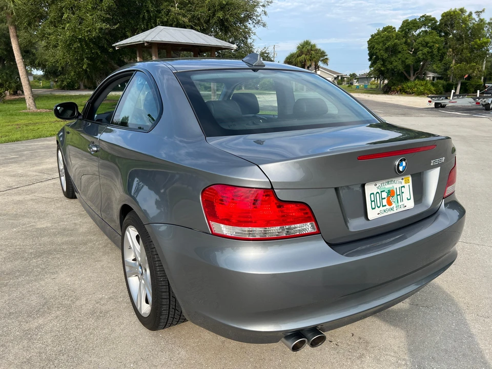 2011 BMW E81/E82/E88 1 Series - Image 15 of 31