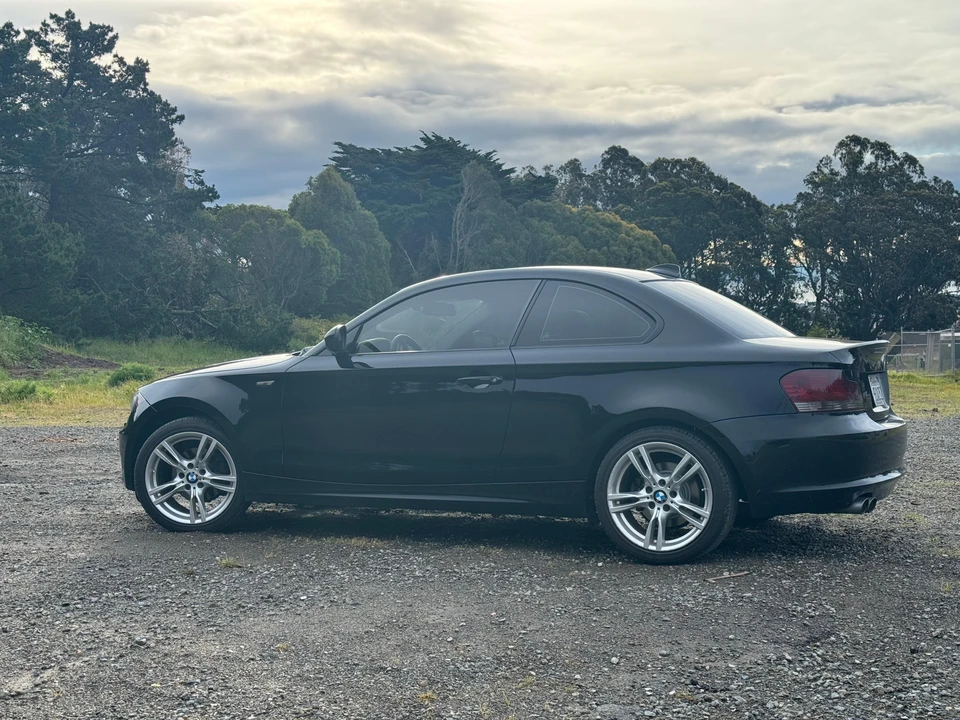 2011 BMW E81/E82/E88 1 Series - Image 14 of 31