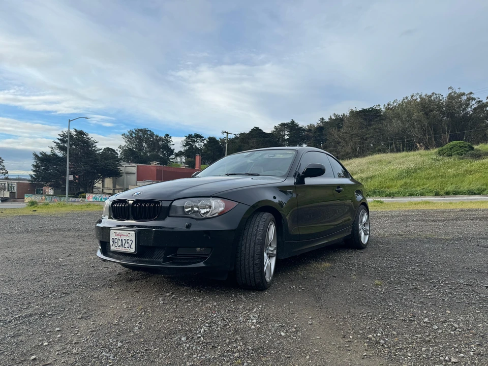 2011 BMW E81/E82/E88 1 Series - Image 9 of 31