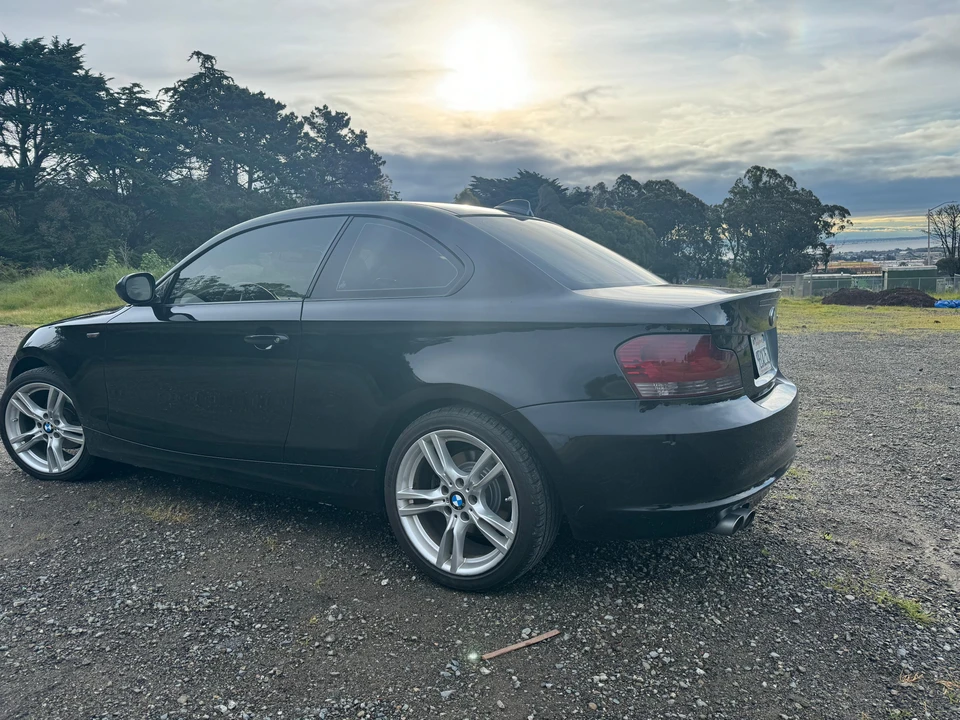 2011 BMW E81/E82/E88 1 Series - Image 15 of 31