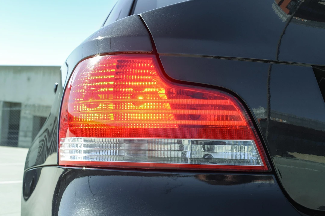 2011 BMW E81/E82/E88 1 Series - Image 17 of 31