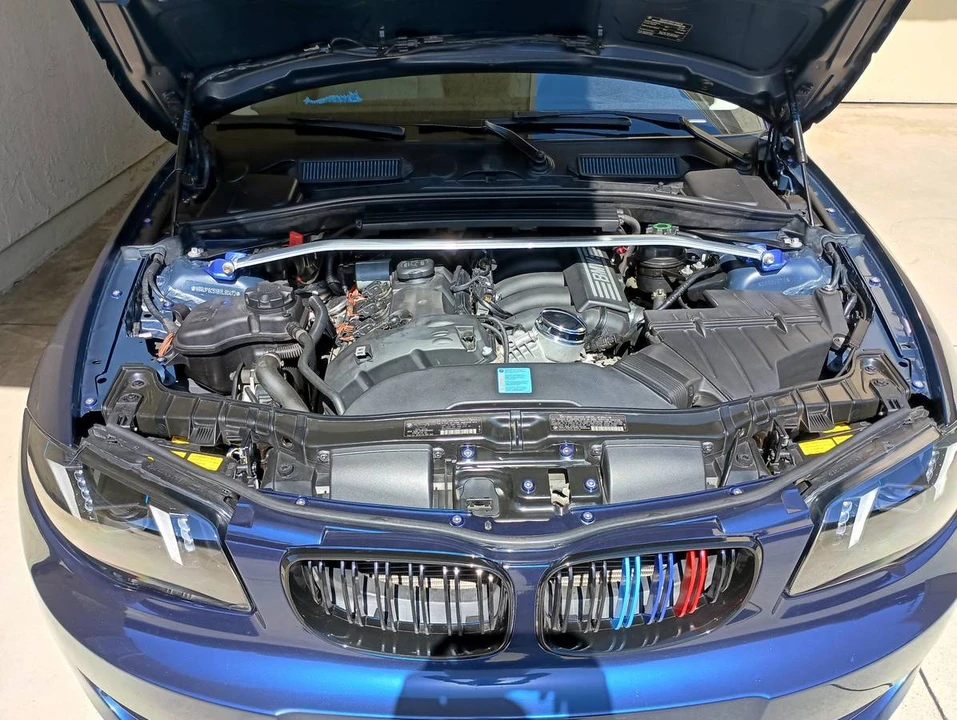 2011 BMW E81/E82/E88 1 Series - Image 5 of 9