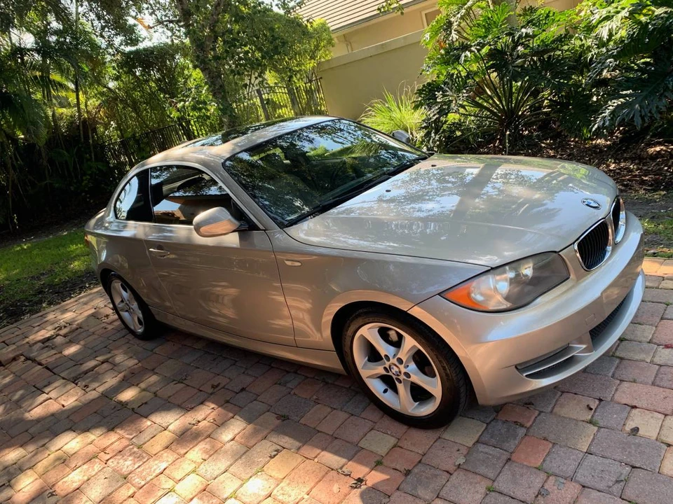 2011 BMW E81/E82/E88 1 Series - Image 2 of 4