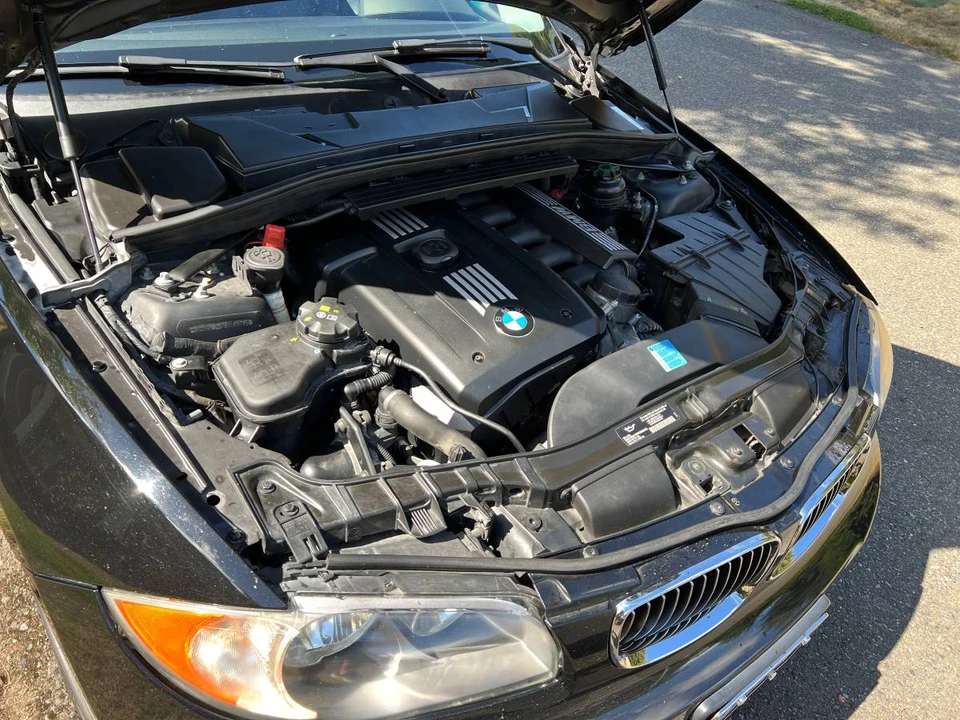 2011 BMW E81/E82/E88 1 Series - Image 3 of 9
