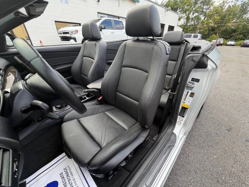 2011 BMW E82 135i & 135is - Image 9 of 20