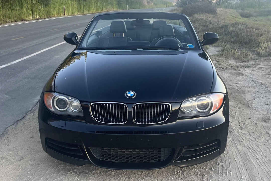 2011 BMW E82 135i & 135is - Image 2 of 31
