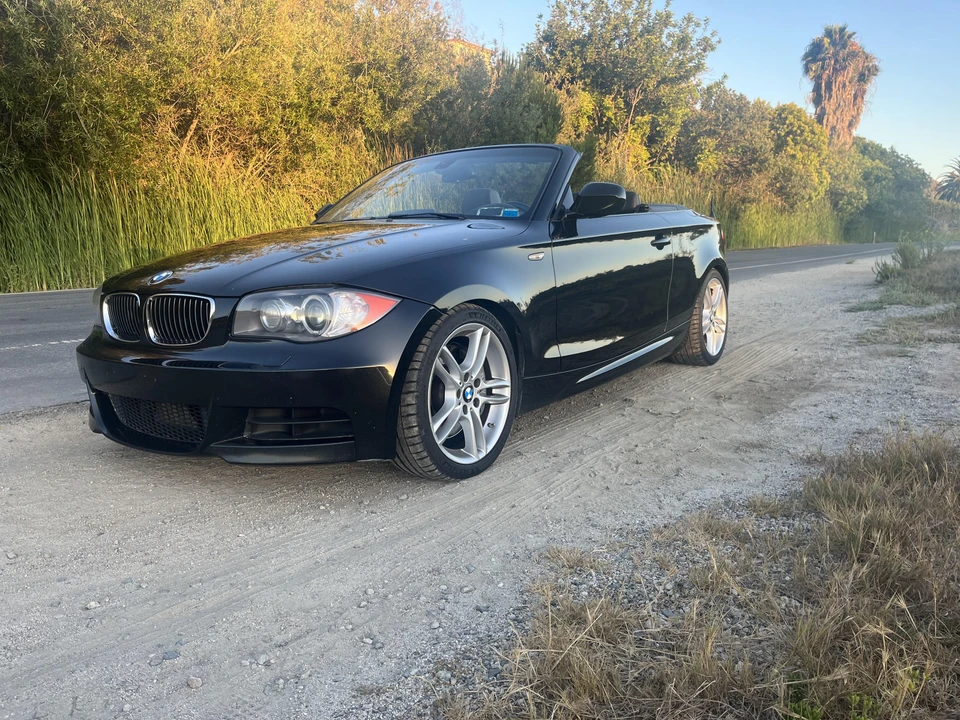 2011 BMW E82 135i & 135is - Image 10 of 31