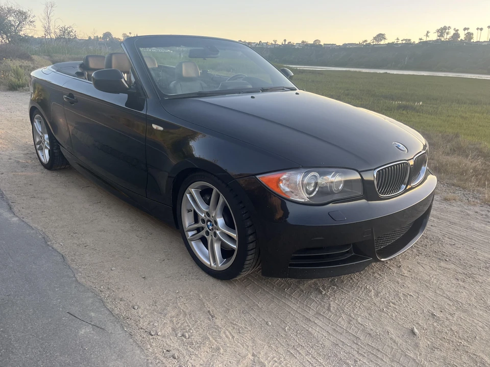 2011 BMW E82 135i & 135is - Image 17 of 31