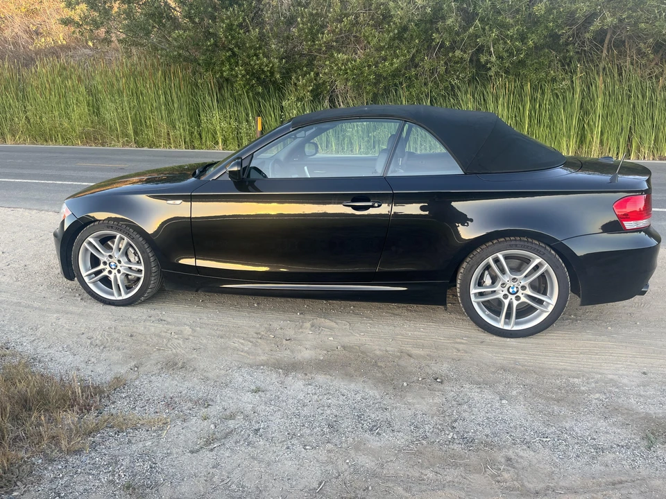 2011 BMW E82 135i & 135is - Image 22 of 31