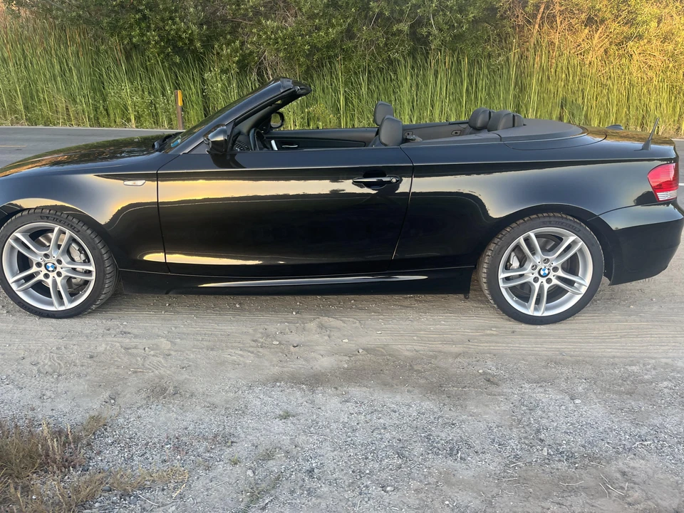 2011 BMW E82 135i & 135is - Image 13 of 31