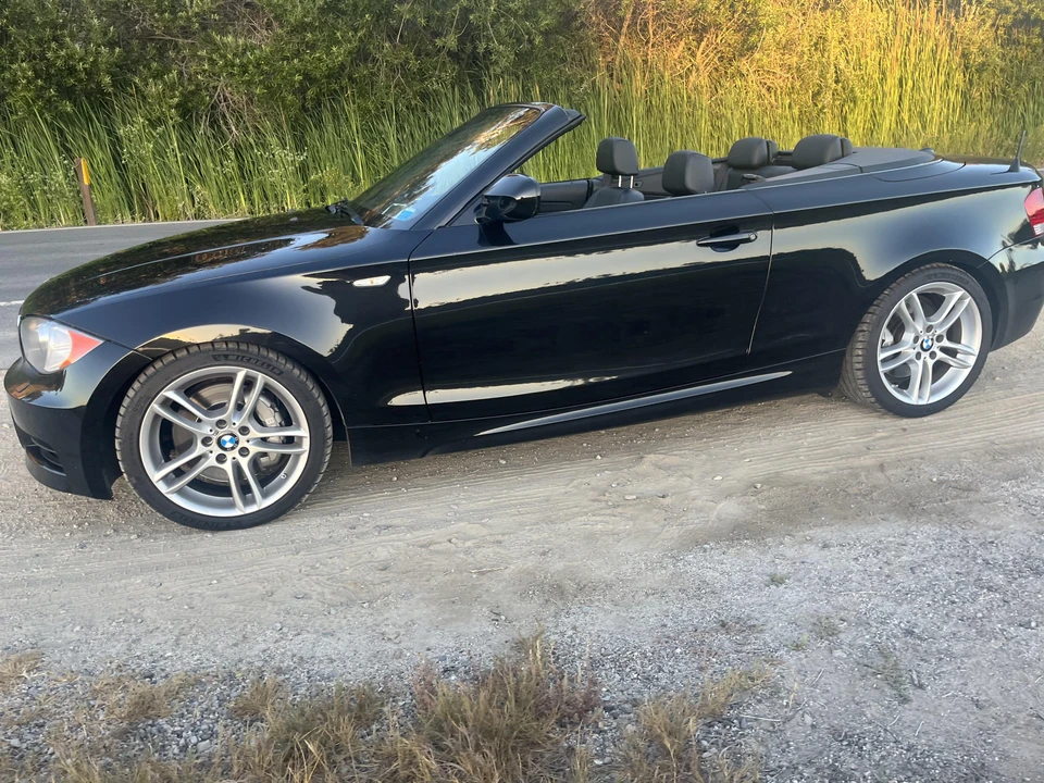 2011 BMW E82 135i & 135is - Image 11 of 31