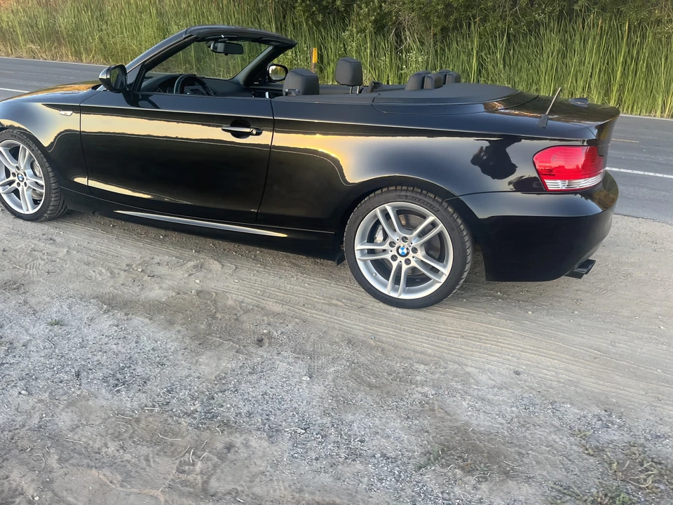 2011 BMW E82 135i & 135is - Image 14 of 31