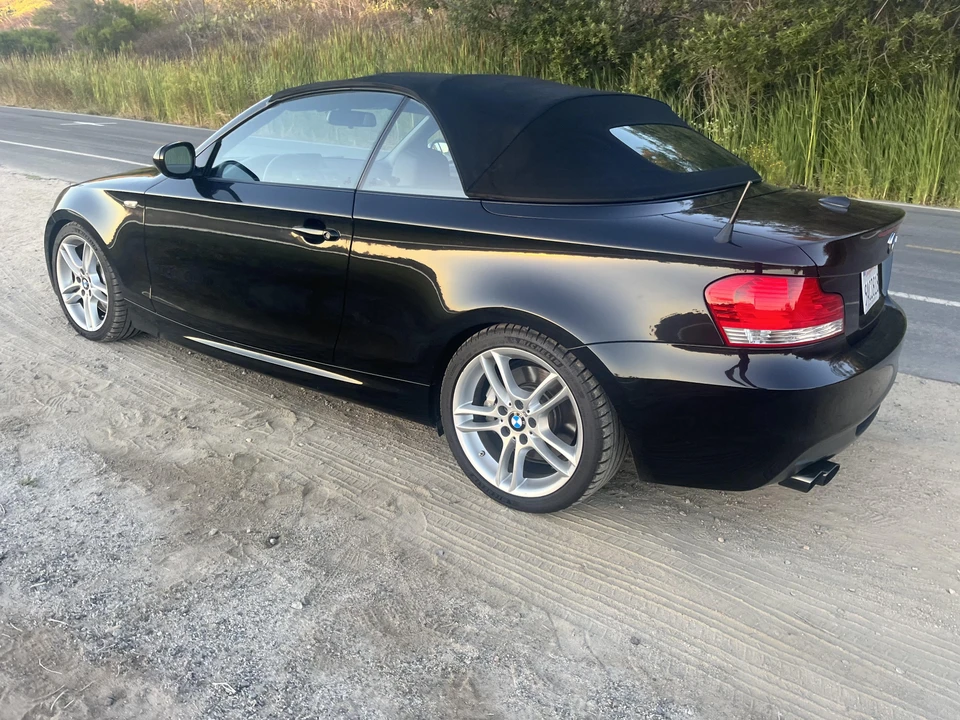 2011 BMW E82 135i & 135is - Image 23 of 31