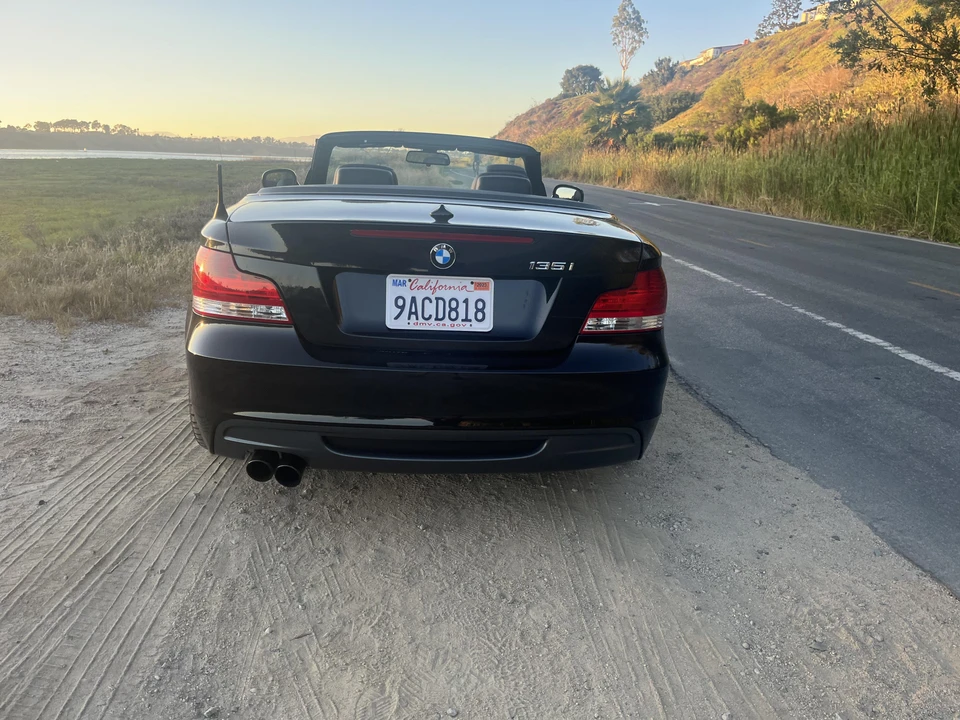 2011 BMW E82 135i & 135is - Image 16 of 31