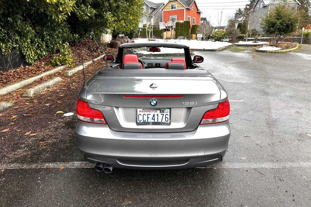 2011 BMW E82 135i & 135is - Image 11 of 31