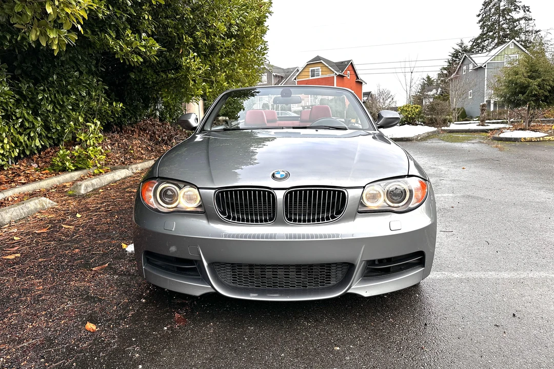 2011 BMW E82 135i & 135is - Image 6 of 31