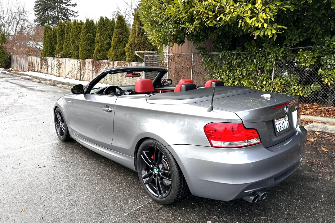 2011 BMW E82 135i & 135is - Image 9 of 31