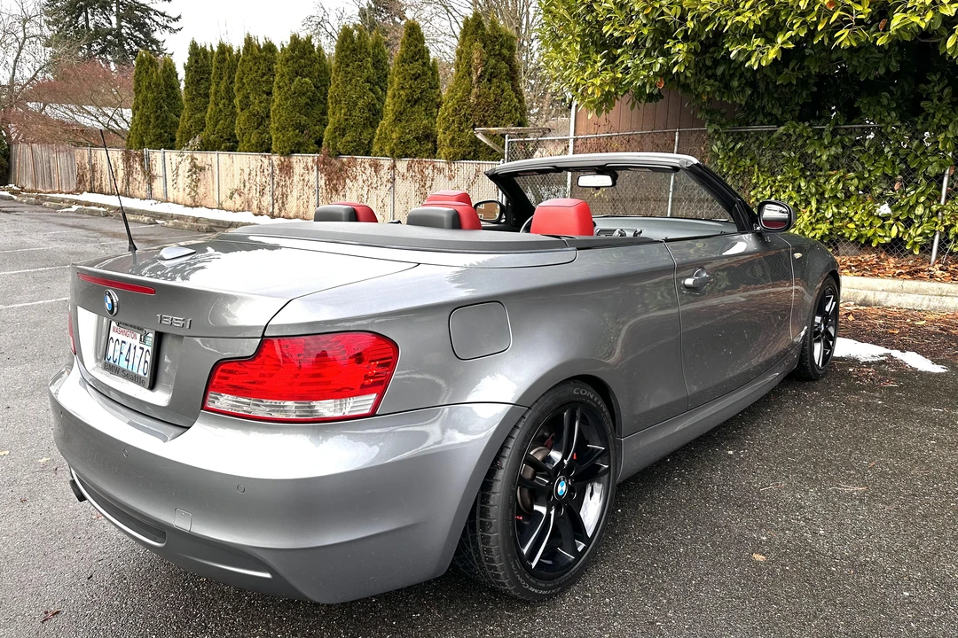 2011 BMW E82 135i & 135is - Image 14 of 31