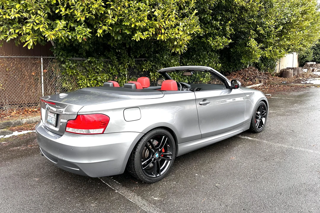 2011 BMW E82 135i & 135is - Image 15 of 31