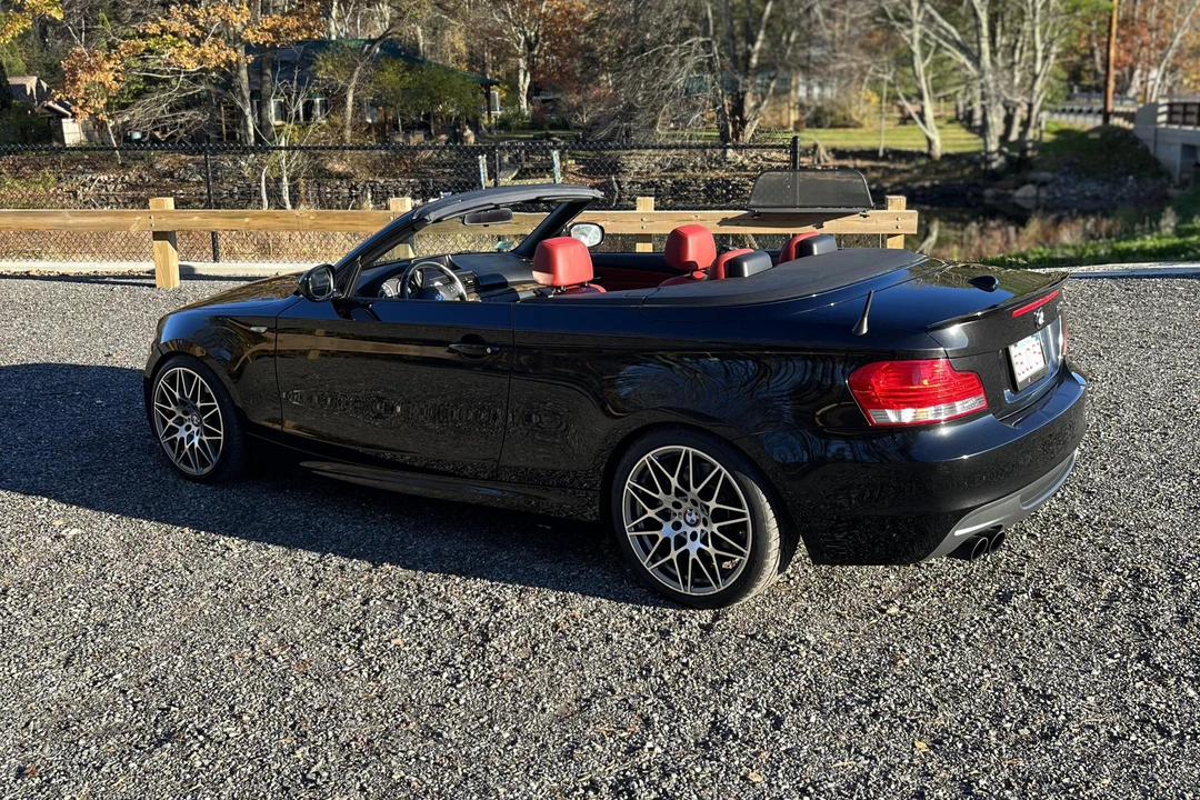 2011 BMW E82 135i & 135is - Image 9 of 31