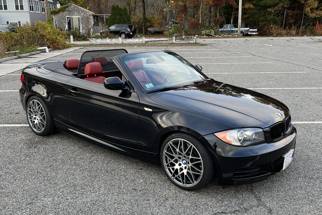 2011 BMW E82 135i & 135is - Image 14 of 31