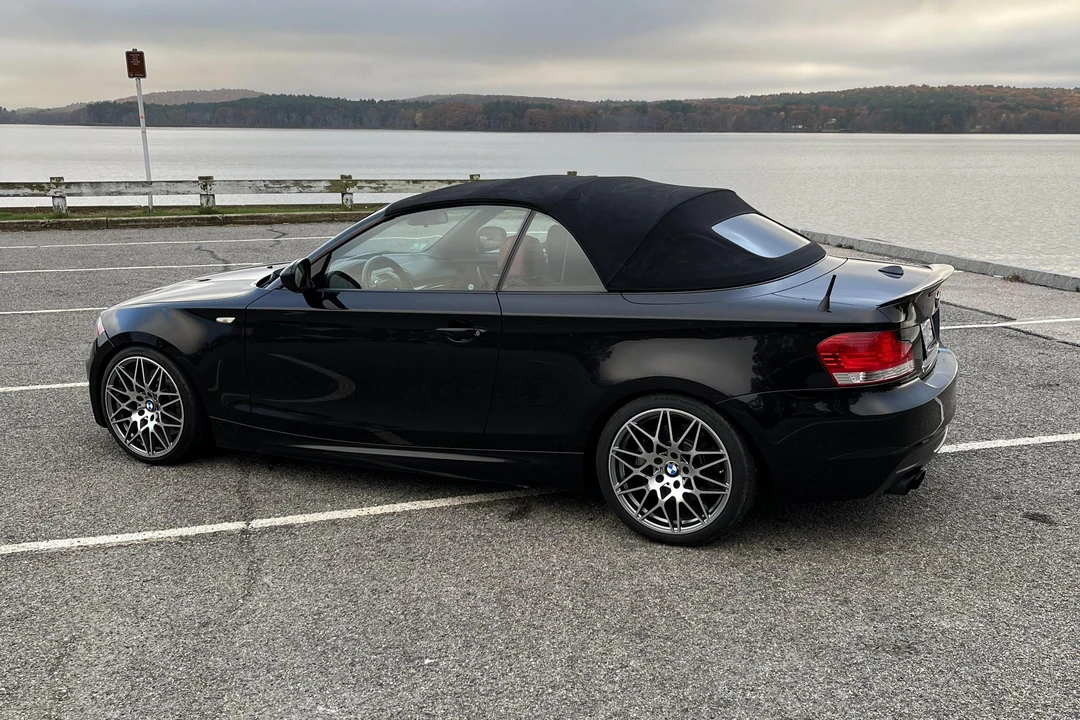 2011 BMW E82 135i & 135is - Image 27 of 31