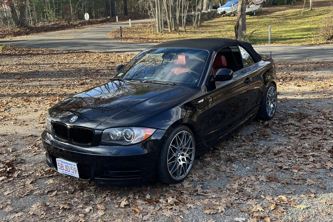 2011 BMW E82 135i & 135is - Image 20 of 31