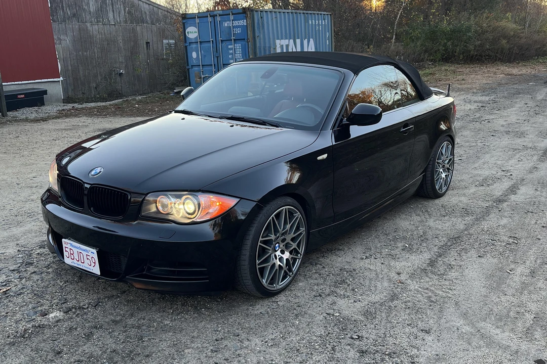 2011 BMW E82 135i & 135is - Image 19 of 31