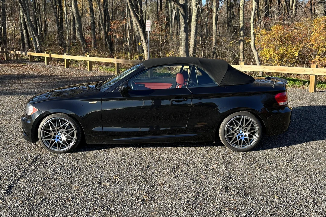 2011 BMW E82 135i & 135is - Image 25 of 31