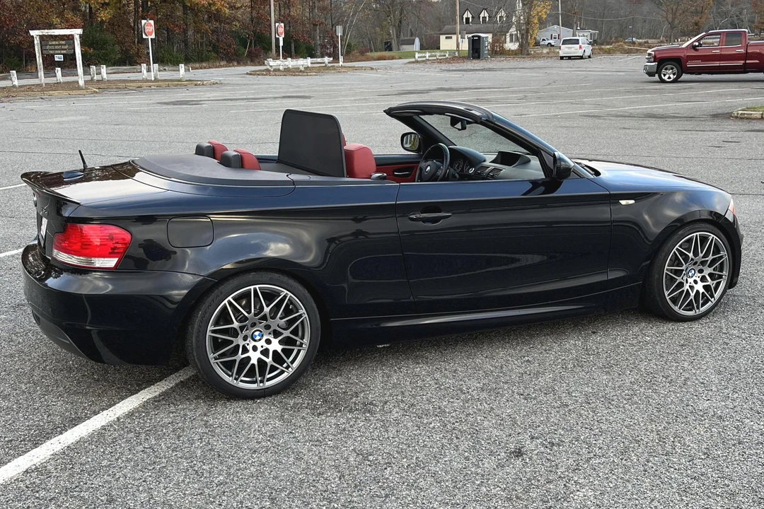 2011 BMW E82 135i & 135is - Image 3 of 31