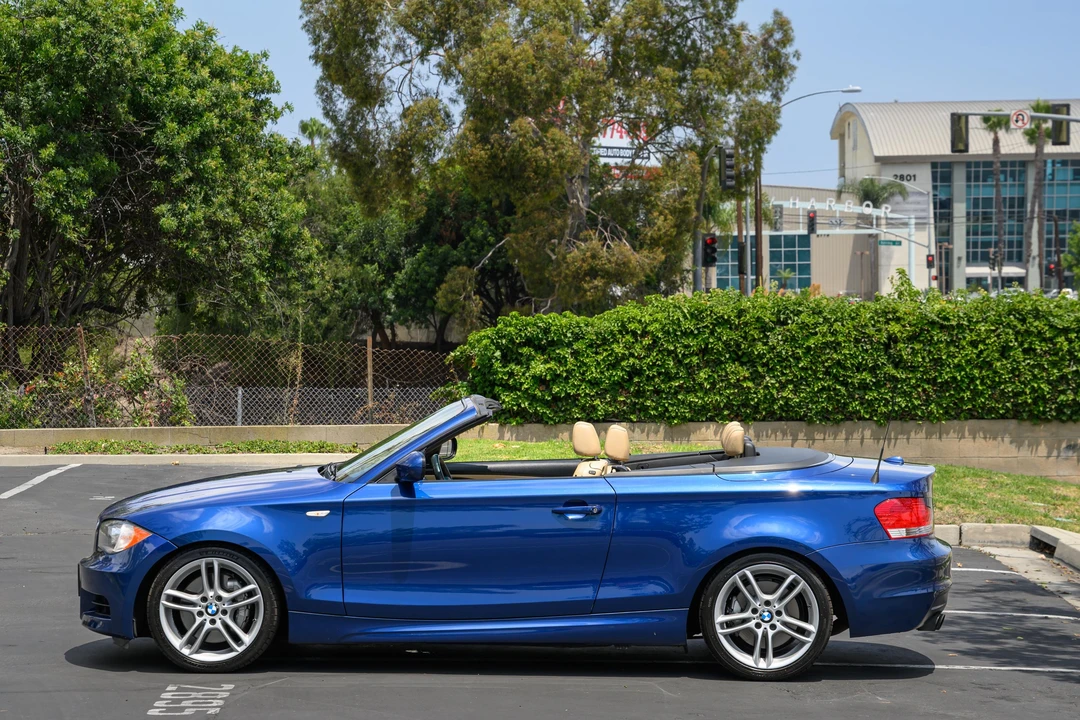 2011 BMW E82 135i & 135is - Image 11 of 31