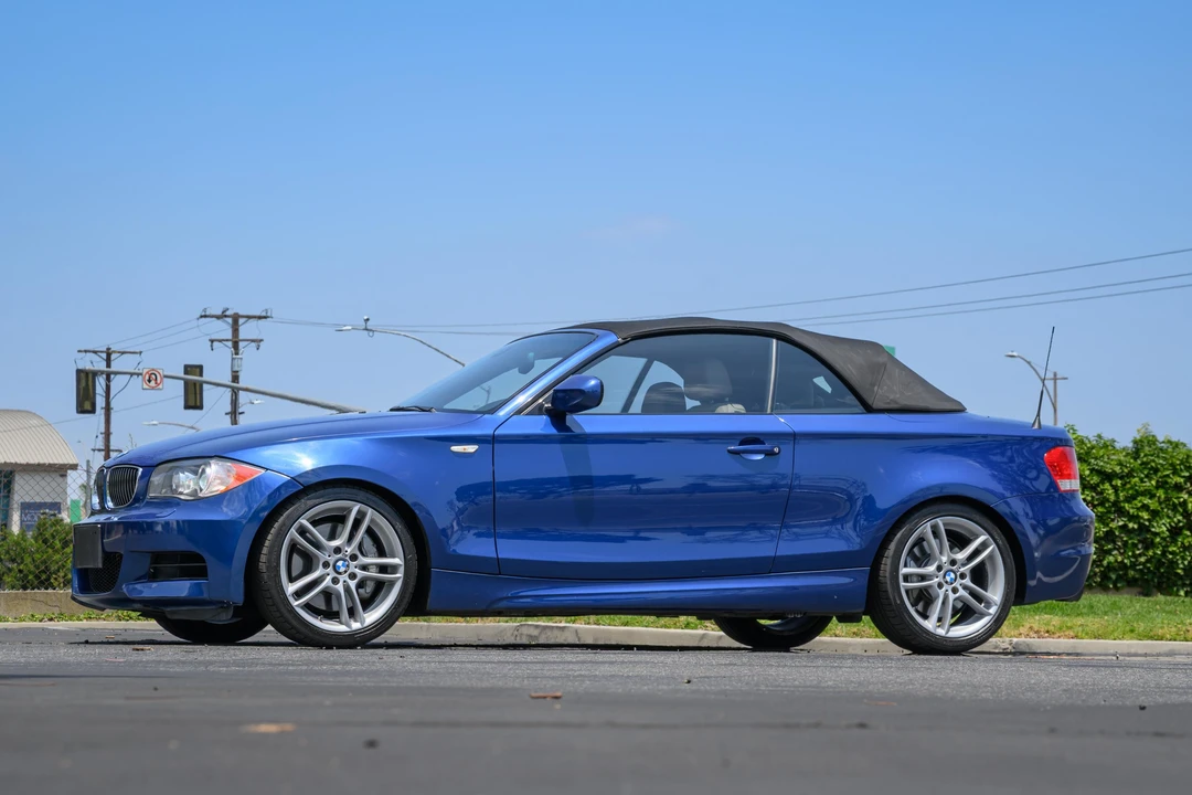 2011 BMW E82 135i & 135is - Image 24 of 31