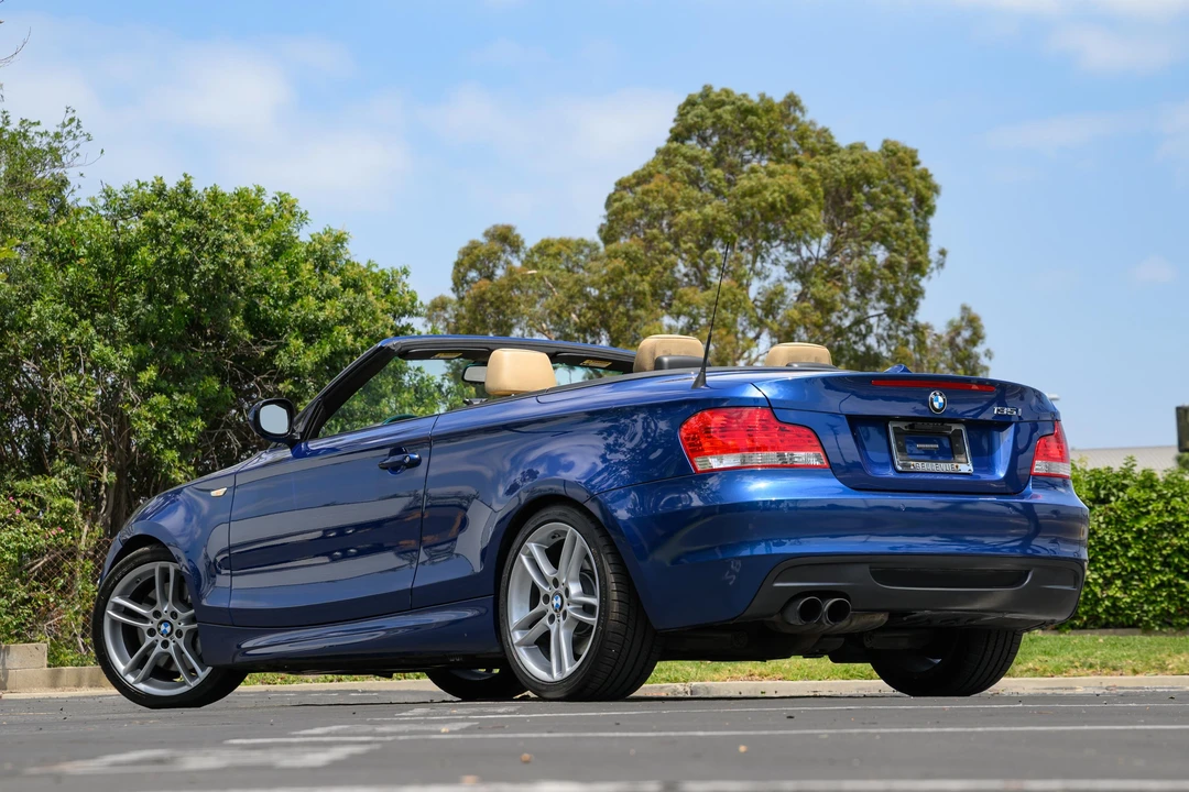 2011 BMW E82 135i & 135is - Image 13 of 31