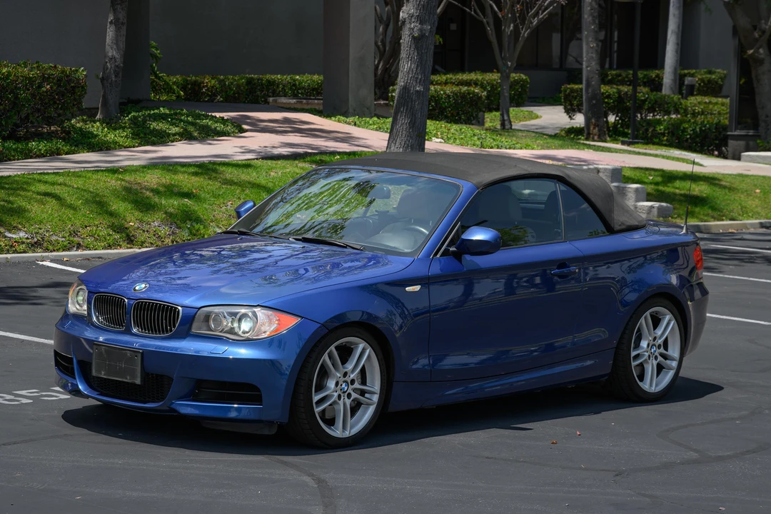2011 BMW E82 135i & 135is - Image 22 of 31